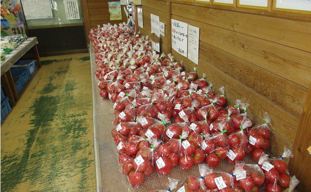 目玉商品はトマト