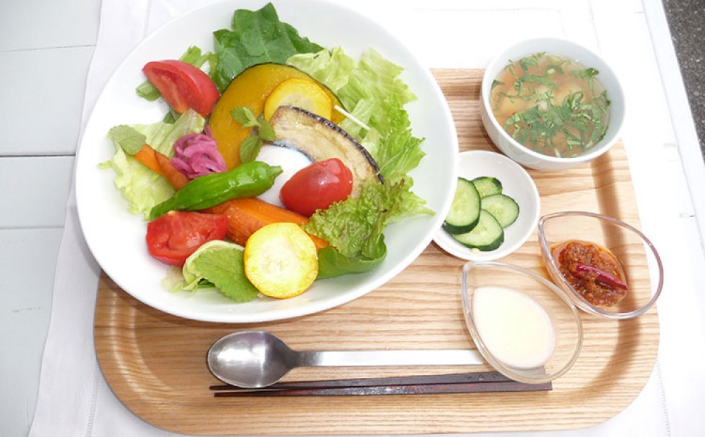 たっぷり野菜と雑穀ごはん