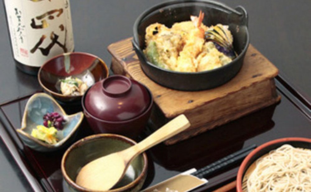 武蔵府中古墳天丼は店主イチオシ