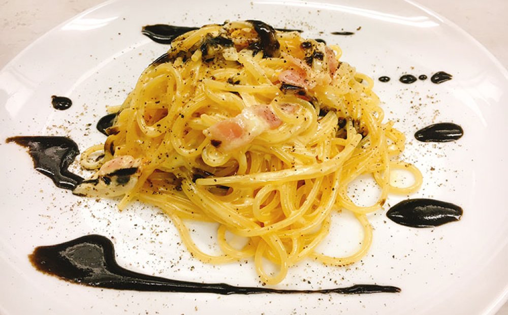 東村山黒カルボナーラ