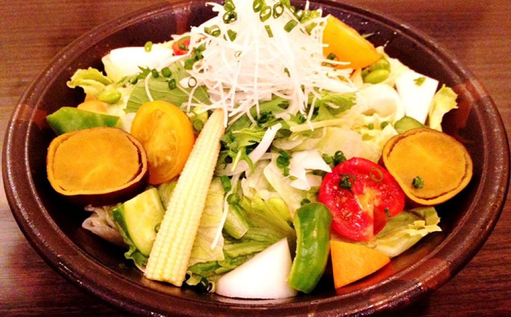 狛江野菜の大盛サラダ