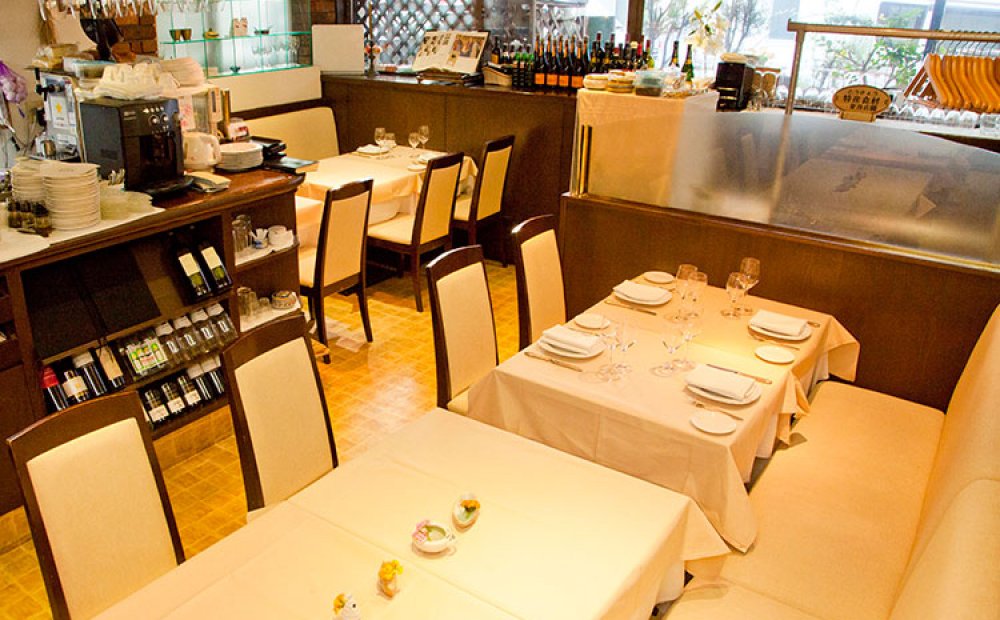 清潔感あふれた店内