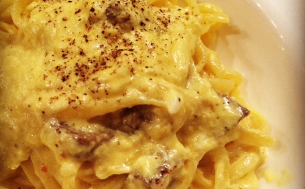 カルボナーラも人気