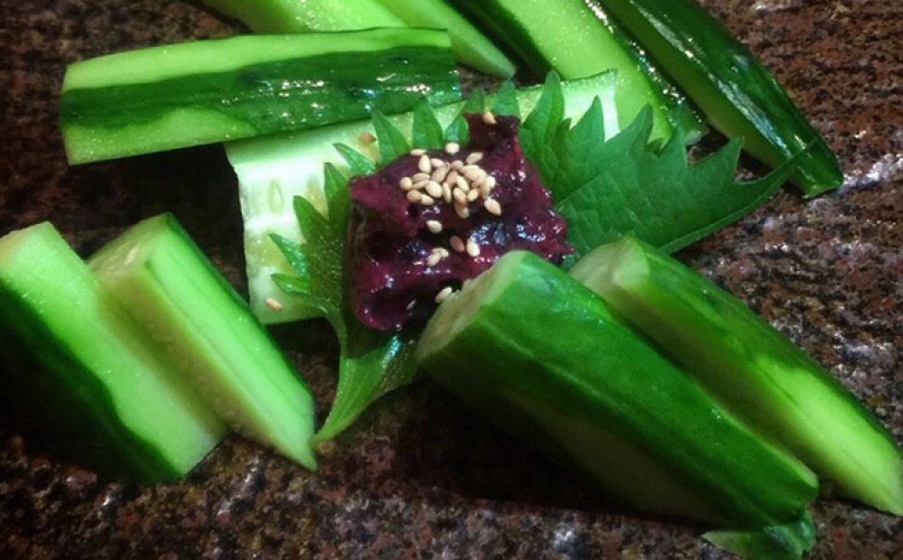 緑鮮やかな冷しタタキ胡瓜