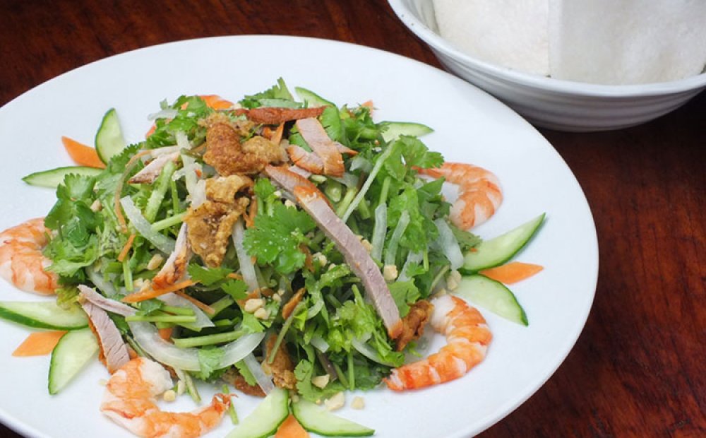 パクチーサラダ