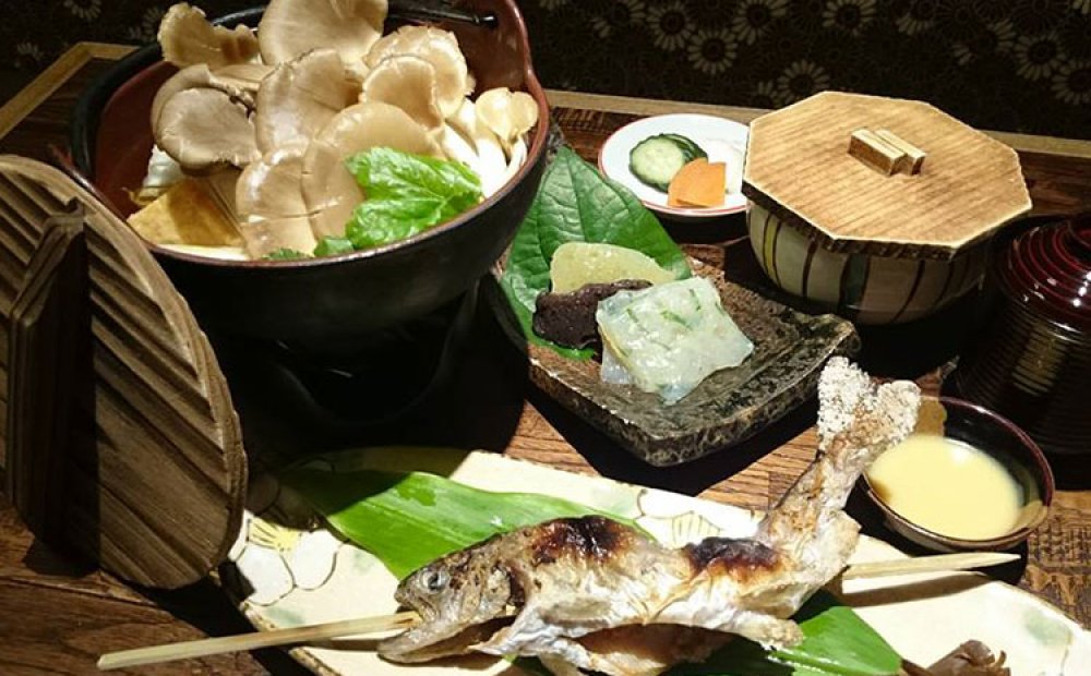 奥多摩の味覚を堪能できる