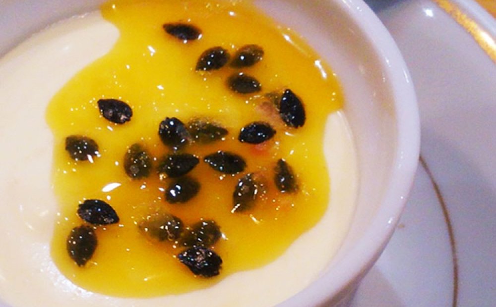 パッションフルーツのムース