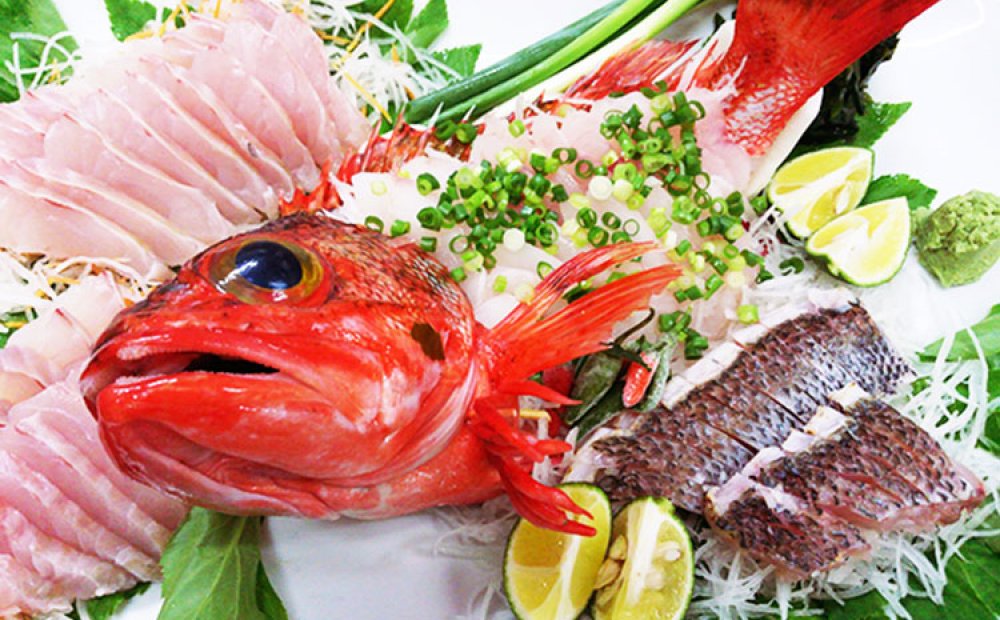 特別メニューの刺身盛り合わせ