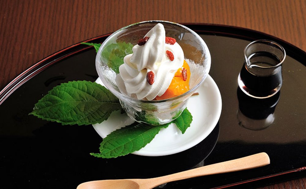 わらび餅あんみつ