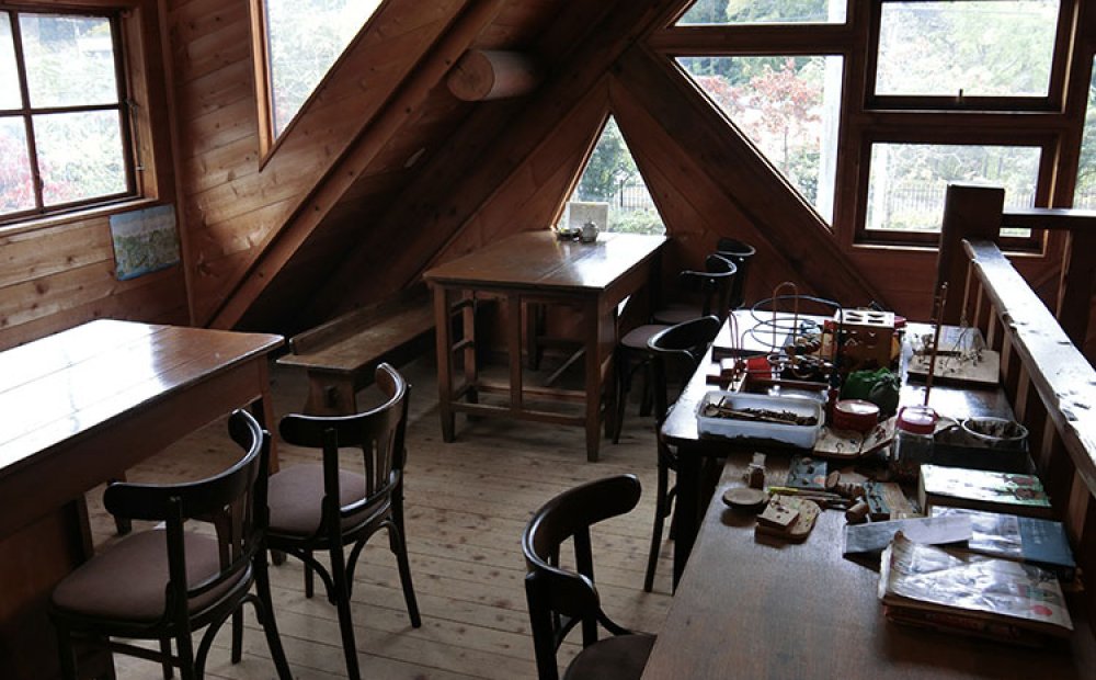 2階には喫茶コーナーも併設