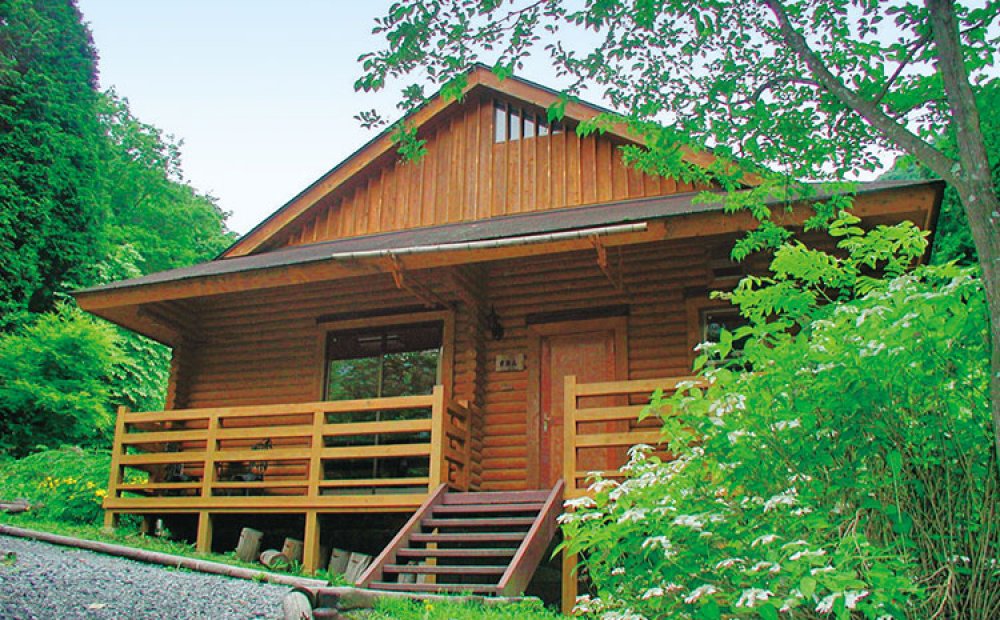 ログキャビンで気軽にアウトドア