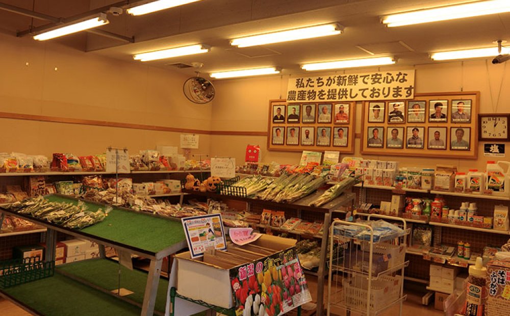 店内には生産者の紹介も