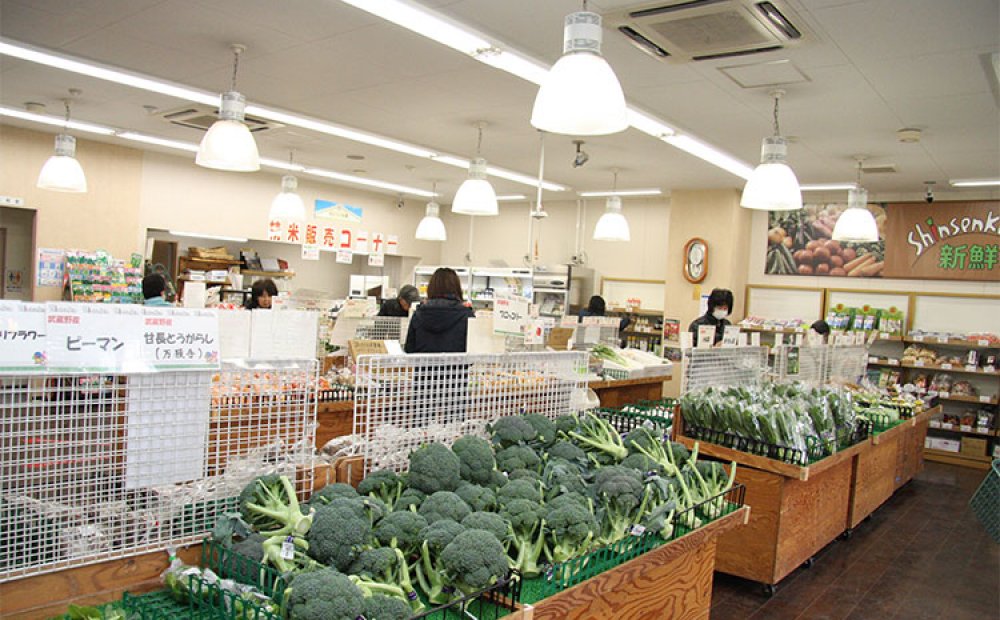常に新鮮な野菜が揃う