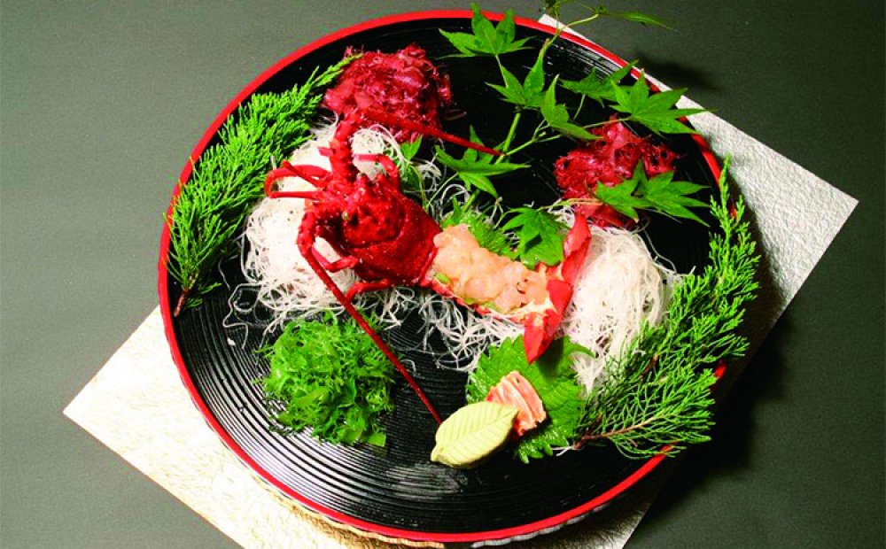 活き伊勢海老のお造り