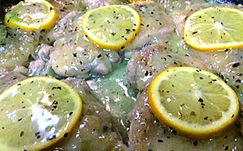 料理には八丈島のレモンも使用