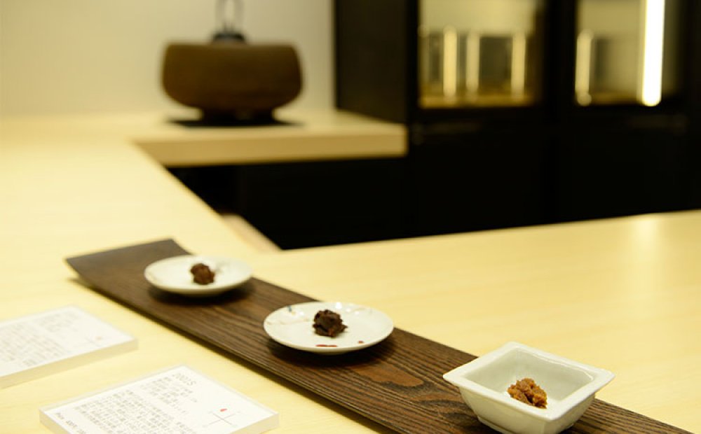 味噌はそれぞれテイスティング可