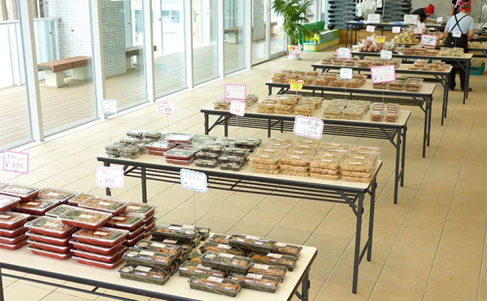 漁協女性部手作りの島グルメ