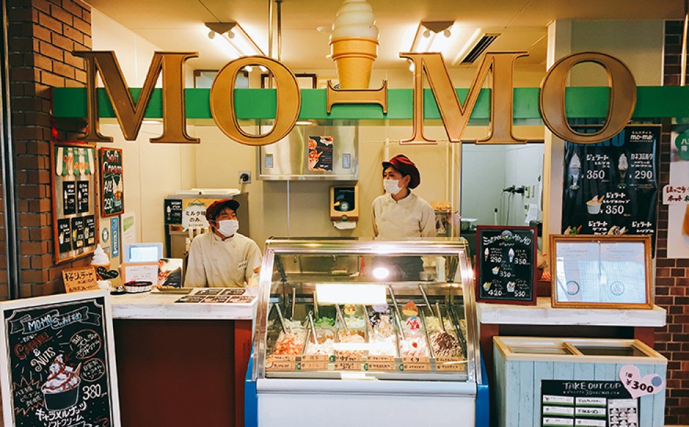 (季節のフレーバーが豊富で、リピーターも多い人気店です)