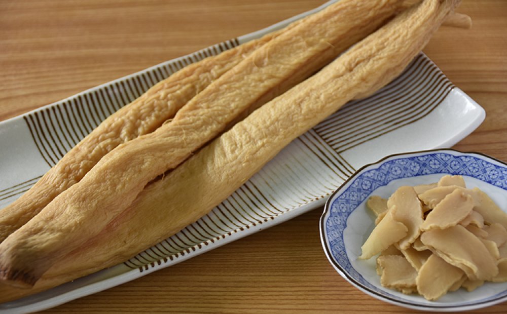 自家菜園の大根を3～6年漬けた島たくあん