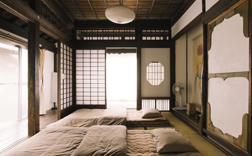 しっとりした情緒あふれる客室が人気