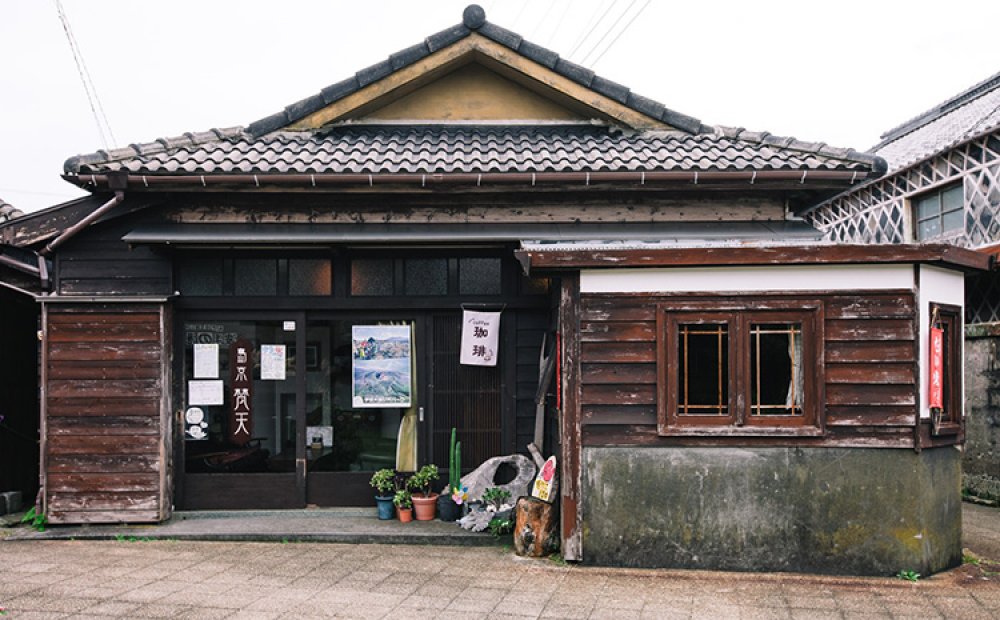 趣漂う港町にぴったりの建物