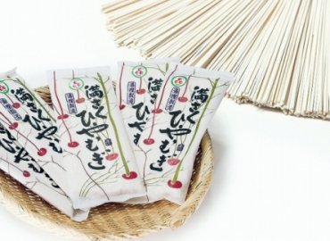 江戸玉川屋の乾麺セット（東京ピンクとんこつラーメンとうどん、ひやむぎ）