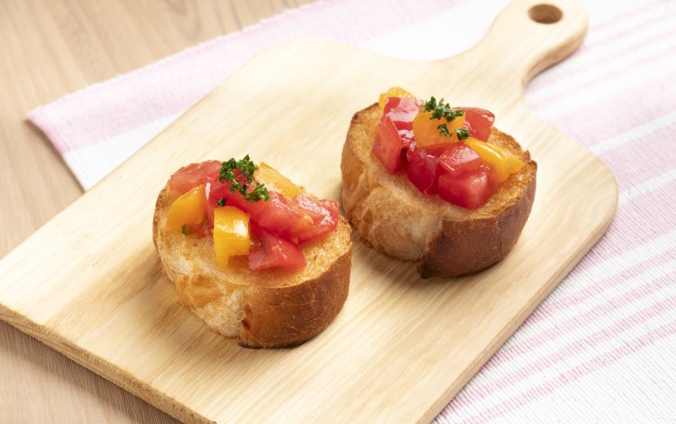 簡単トマトレシピ「ブルスケッタ」にチャレンジ！