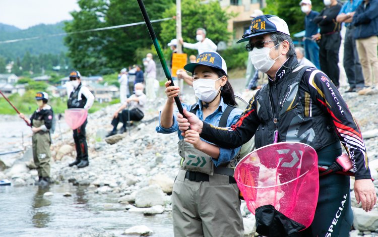 鮎釣りにチャレンジ！