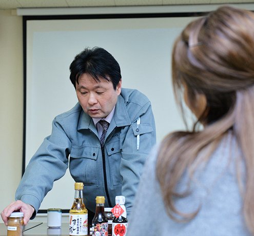 愛情と手間をかけてお酢をつくる