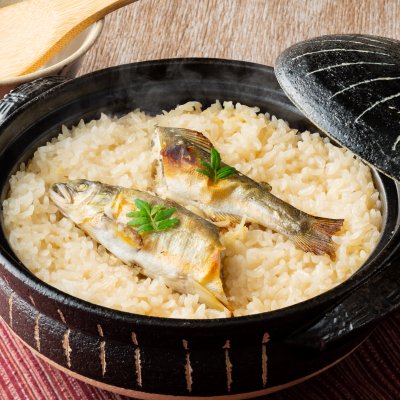 焼き鮎の炊き込みごはん