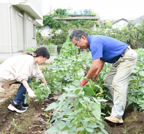 土や作物にふれて感じる、大地の息吹