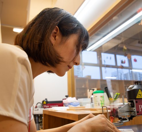 糸のこを使って木のおもちゃ作りに挑戦！