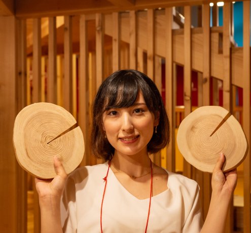 国産材のおもちゃに五感で触れる楽しい空間