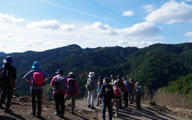 愛宕山分岐点にて