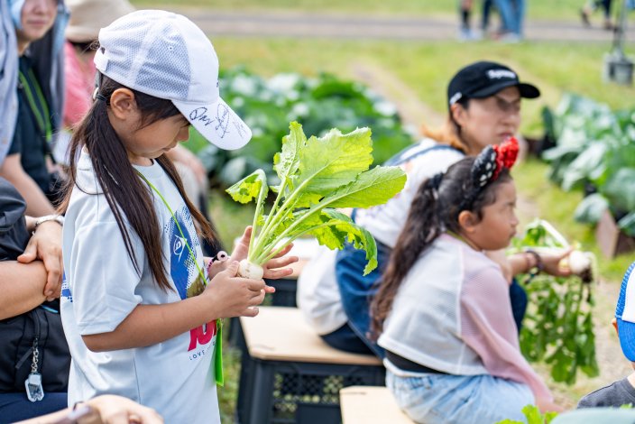 東京の農業をカラダいっぱい楽しもう！
「農業って面白い」を伝える「畑の学校」