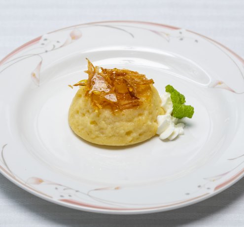 ⑥　東京都立赤羽北桜高等学校
黒米雛絆さん
作品名：『治助プリン』