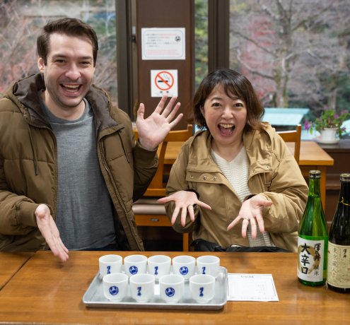 お楽しみの利き酒タイム！