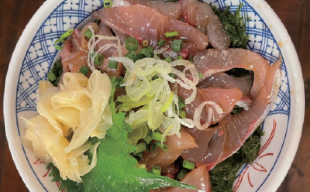 新島産カンパチの島唐辛子醤油漬け