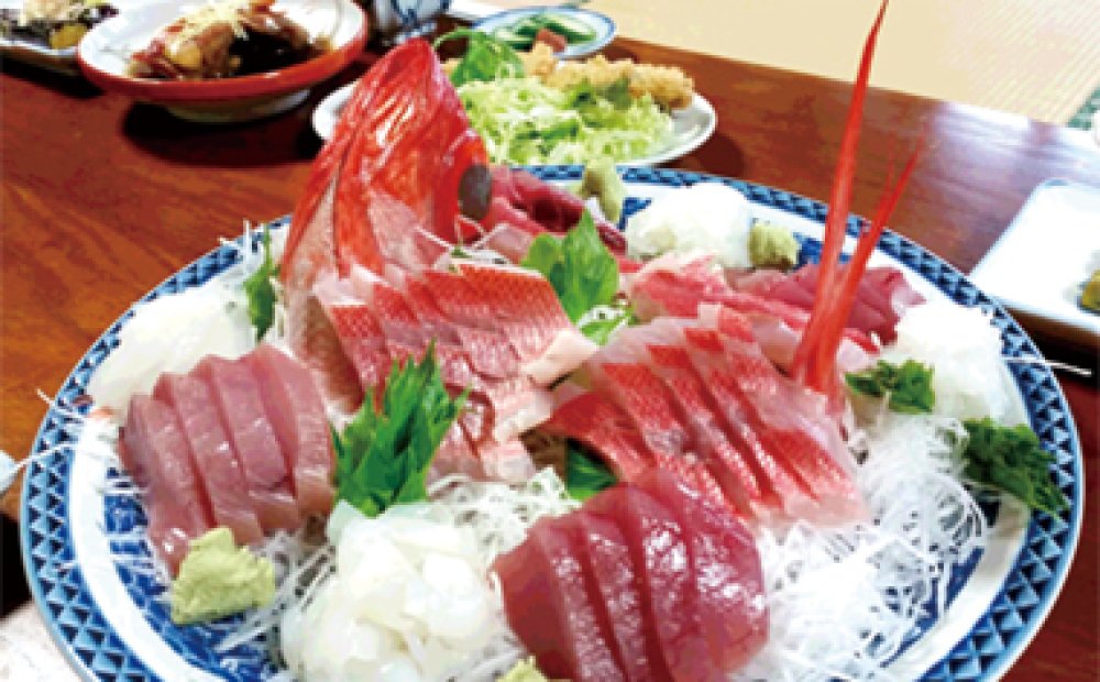 刺身皿盛り合わせ