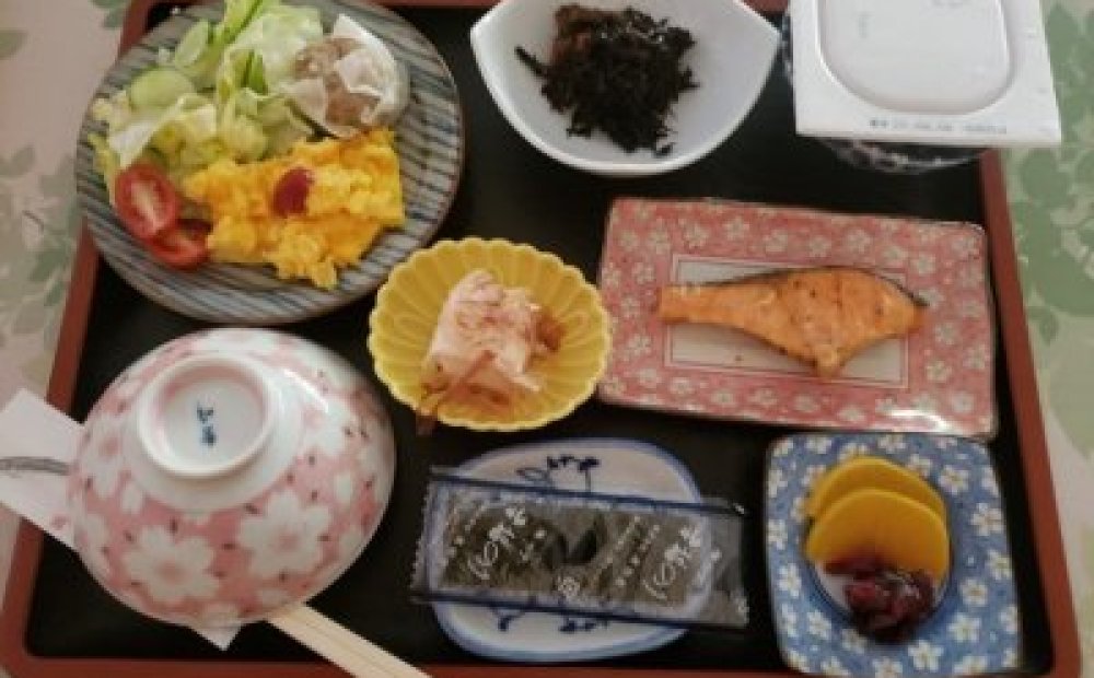 にっぱな荘の朝食