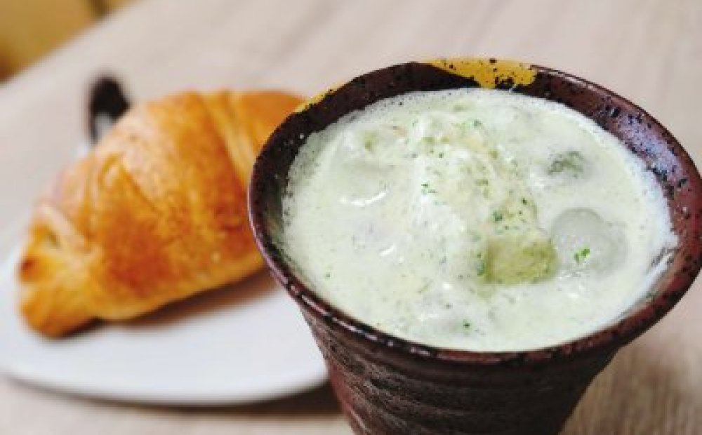 マルアサシェイク／明日葉