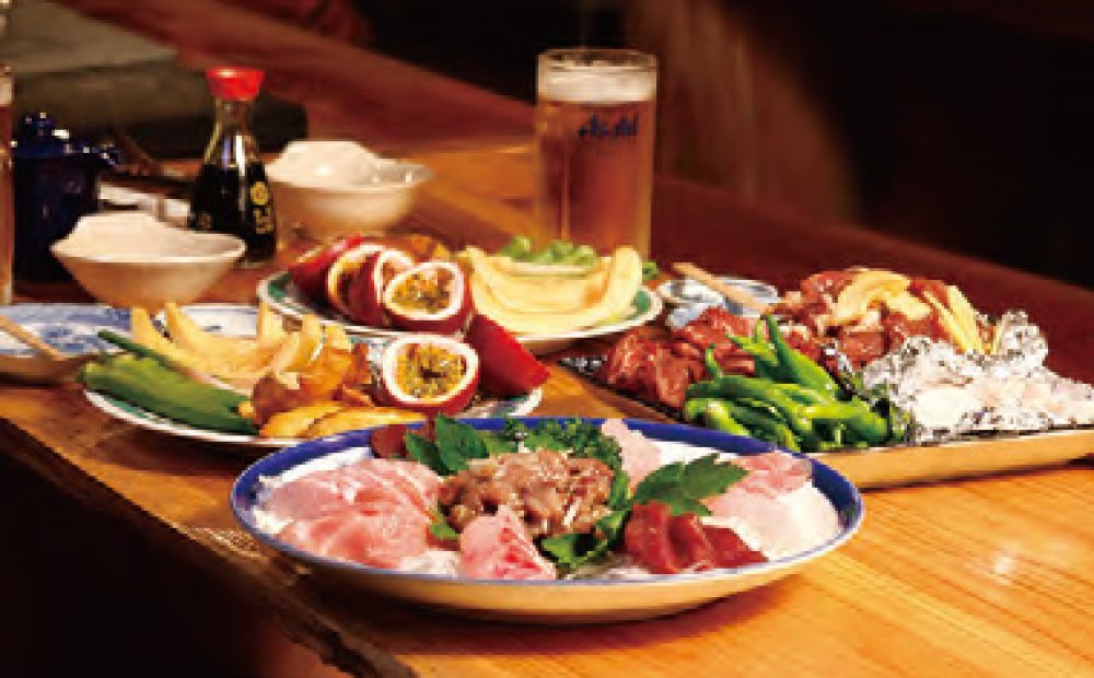 お肉や魚介類、島野菜のBBQ