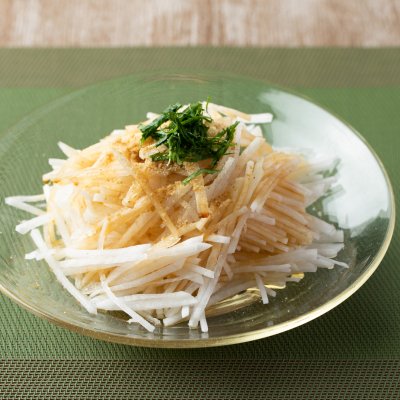 青首大根のサラダ