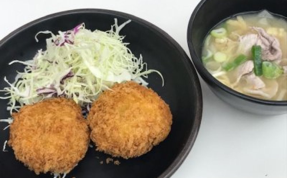 ムロ節コロッケと東京X豚豚汁